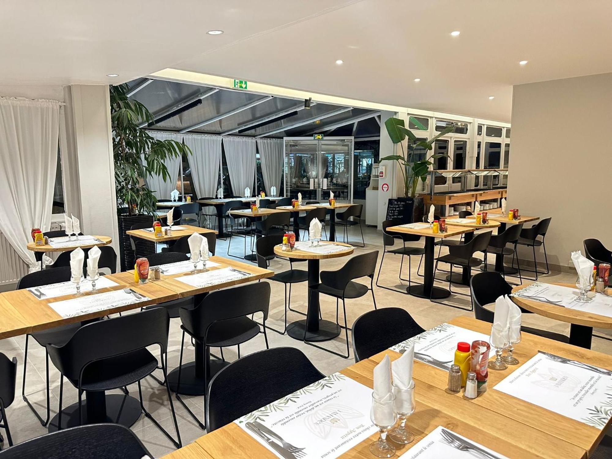 Grand Hotel Senia Orly Eksteriør billede