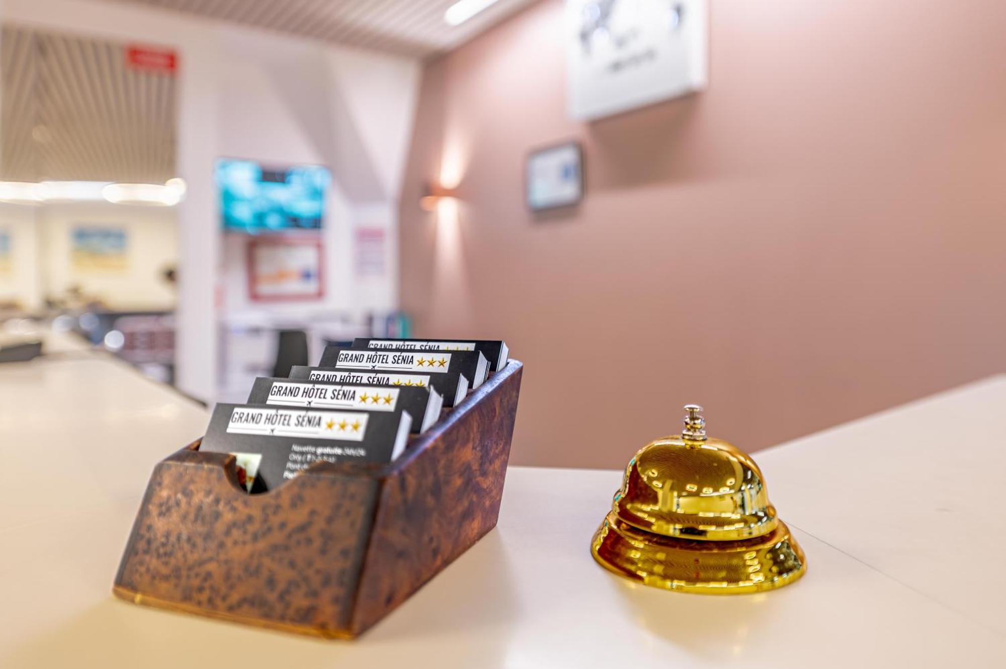 Grand Hotel Senia Orly Eksteriør billede